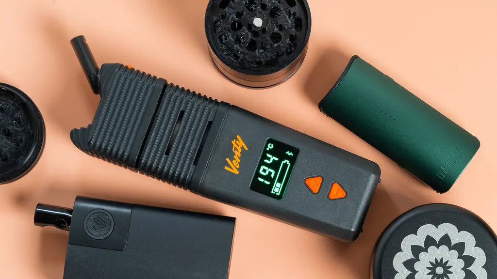Vaporizing vs. Rauchen: Warum du mit jedem Joint bis zu 70 % deiner CBD-Blüten verbrennst – und für Wirkung zahlst, die nie ankommt.